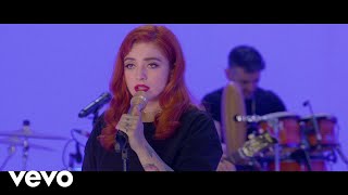 Mon Laferte  Calaveras En Vivo [upl. by Ennahtebazile]