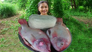 Delicious steamed noodles and fish recipe in the forest [upl. by Hephzipah]