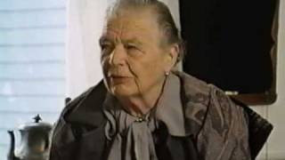 Marguerite Yourcenar Lécologie33 [upl. by Enoid]