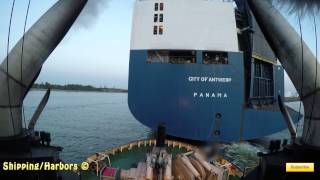 7200HP Tugboat connecting CarCarrier [upl. by Bounds747]