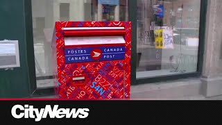 Canada Post workers on picket lines in Montreal amid nationwide strike [upl. by Corron6]