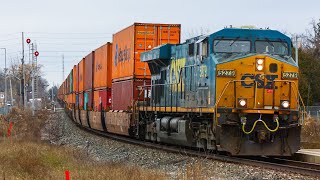 CP 132 in Streetsville with a CSX leader December 10 2022 [upl. by Gay412]