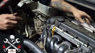 Hyundai I30 Cylinder head removal step by step [upl. by Lahtnero]