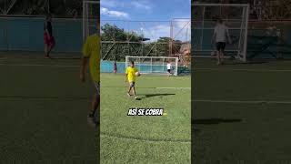 Cómo cobrar un penal [upl. by Nairdad958]