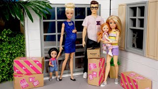 Barbie Doll Family Moving Day Story New Dollhouse [upl. by Elston832]