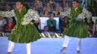 Ku Kanaka Kaua O Kona  Kumu Hula Jay Jay Akiona  Merrie Monarch 1998 [upl. by Ellenehc]