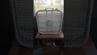 201011 Lasko Model 3733 20 in Box Fan [upl. by Compton]