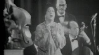 Umm Kulthum  أم كلثوم  live quotAl Atlalquot English subtitles [upl. by Yeruoc]