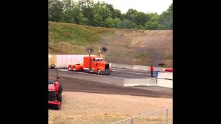 1400hp Kenworth vs Dodge Challenger 64 [upl. by Melvin86]