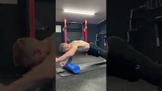 FOAM ROLLER CORE core coreworkout abs abworkout abworkouts abworkoutathome [upl. by Isacco944]