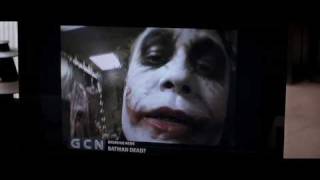 Il Cavaliere Oscuro The Dark Knight  Il video del Joker con un finto Batman come ostaggio [upl. by Ahsinor]