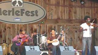 Sourwood Mountain Carolina Chocolate Drops Merlefest 2009 [upl. by Etyak]