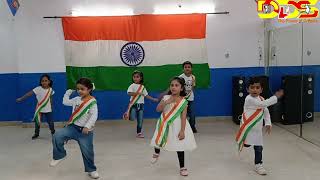 Dazzling Toddlers  Independence Day  It happens only in India  Indiawale  Shahrukh Khan Govinda [upl. by Kassi]