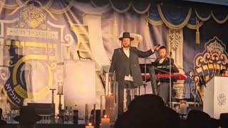 Hershy Weinberger Sings New Song ‘Belz Will Be A Corner’ At Belz Kinos  הרשי ויינבערגר  בעלזא [upl. by Adnilemreh]