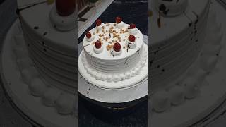 Vanilla simple cake designtrending youtubeshorts shortvideo viralvideo pawan cake master [upl. by Etnasa631]