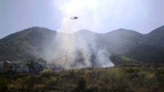 Bomberos y Protección Civil apagan incendio en Monterrey con helicóptero Parte 2 [upl. by Fraser964]