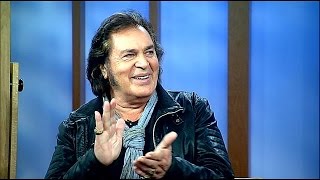 Engelbert Humperdinck nearly stumps Good Day NY Cohosts [upl. by Higinbotham]