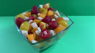 Vitaminreicher Obstsalat gesundes Rezept mit Himbeeren und Mirabellen 081 [upl. by Claiborn]