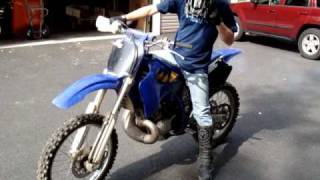 Warmin up the yz 250 [upl. by Bonnice]