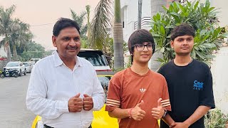 Sourav Joshi vlogs kya gift 🎁 dete Sach me [upl. by Yleik]