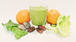 Grüner Smoothie mit Blattspinat und Kopfsalat [upl. by Ainehs]