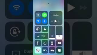 Cómo grabar la pantalla del iPhone en iOS 11 [upl. by Irpak]