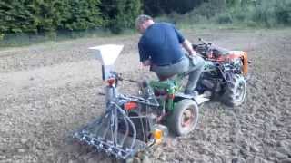 Einachser Ramtilkraut säen mit Eigenbau Sämaschine  DIY seeder at walking tractor [upl. by Griselda]