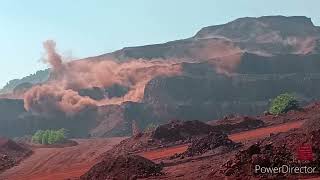 Amazing view of iron ore blasting Blasting at open caste iron ore mines How blasting done in mines [upl. by Odey329]