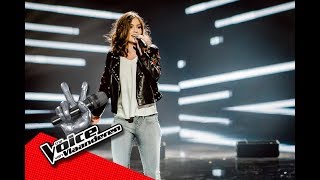 Amber zingt de sterren van de hemel…like a queen  Liveshows  The Voice van Vlaanderen  VTM [upl. by Ahset]