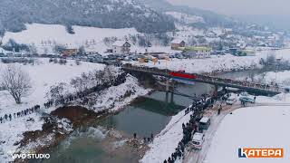 Plivanje za Casni Bogojavljenski krst Istocno Sarajevo [upl. by Notsek518]