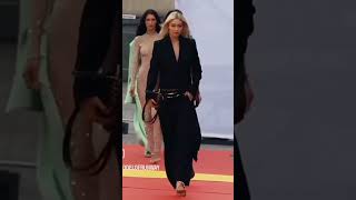 Model moments model gigihadid reels music edit trending youtubeshorts shorts respect [upl. by Sredna]