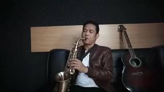 Antara soft saxophone amp jaket kulit yg elegan [upl. by Lonna253]