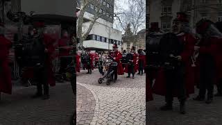 Guggenmusik aus der Schweiz Funatiker Basel guggenmusik fasnacht schweiz [upl. by Notnek919]