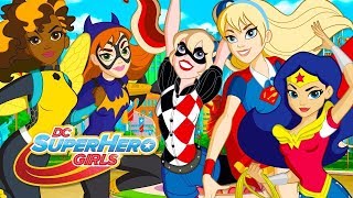 Temporada 1  Brasil  DC Super Hero Girls [upl. by Aihsekram957]