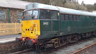 Trains Class 31 locomotive at Okehampton Station on Dartmoor Railway [upl. by Miksen]