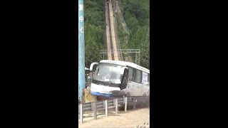 Newly developed stainless steel crash barrier passed the fullscale crash tests Shanxi China [upl. by Livingston]