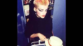 Nina Hagen  Sala Morasol  Madrid  1984  Iki Maska [upl. by Deadman]