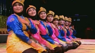 Tari Ratoh Jaroe Ratoh Jaroe Dance  Kosentra Group [upl. by Sky]