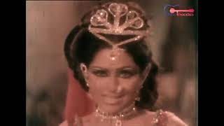 Poorab Disha Se Pardesi Aaya पूरब दिशा से परदेसी आया  Lata Mangeshkar  Suraj Aur Chanda 1973 Song [upl. by Netnert697]