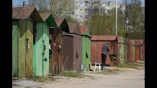 Vilniuje – 180 metalinių garažų iškeldinimas vietoje jų įrengs vaikų darželį [upl. by Anthea906]