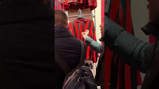 Nuova maglia AcMilan 125 anni SPETTACOLARE milan [upl. by Tcideneb]