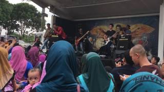 FAIZAL TAHIR  SEJATI LIVE [upl. by Enajharas]