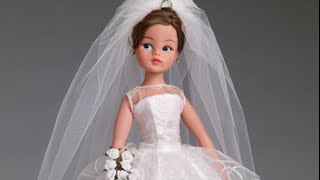 Sindy quotBridal Blissquot  360 Degree View  Tonner Doll Company [upl. by Anaugal]