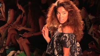 Desfile de Indah  MBFW SWIM 2015 [upl. by Arremat]