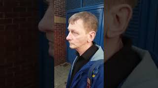 Keith Webster sting 29092017 Leeds bus station [upl. by Tergram]