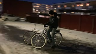 Cykel med fyra hjul vinter drifting på is [upl. by Zampardi253]