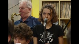 2018 SHINY STOCKINGS Joan Chamorro presenta Alba Armengou amp Scott Hamilton amp Sant Andreu Jazz Band [upl. by Llerat290]