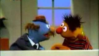 Classic Sesame Street  Simon Soundman needs Ernies help [upl. by Bennett]