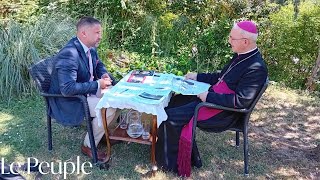 Mgr Schneider lévêque le plus conservateur du monde [upl. by Franz]