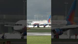 jet2 757 sunny arrival aviation planes airport shorts planespotting manchester avgeek [upl. by Festa]